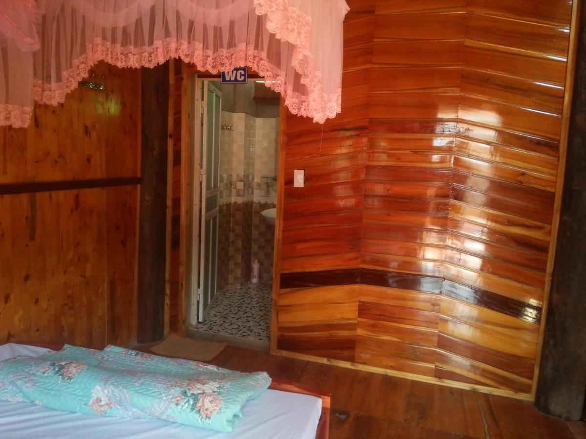 Tran Xuan Homestay Ba Be Village ภายนอก รูปภาพ