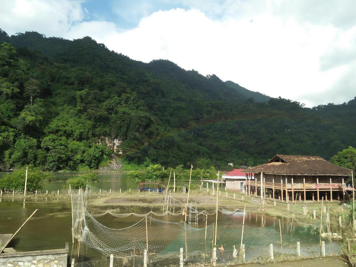 Tran Xuan Homestay Ba Be Village ภายนอก รูปภาพ