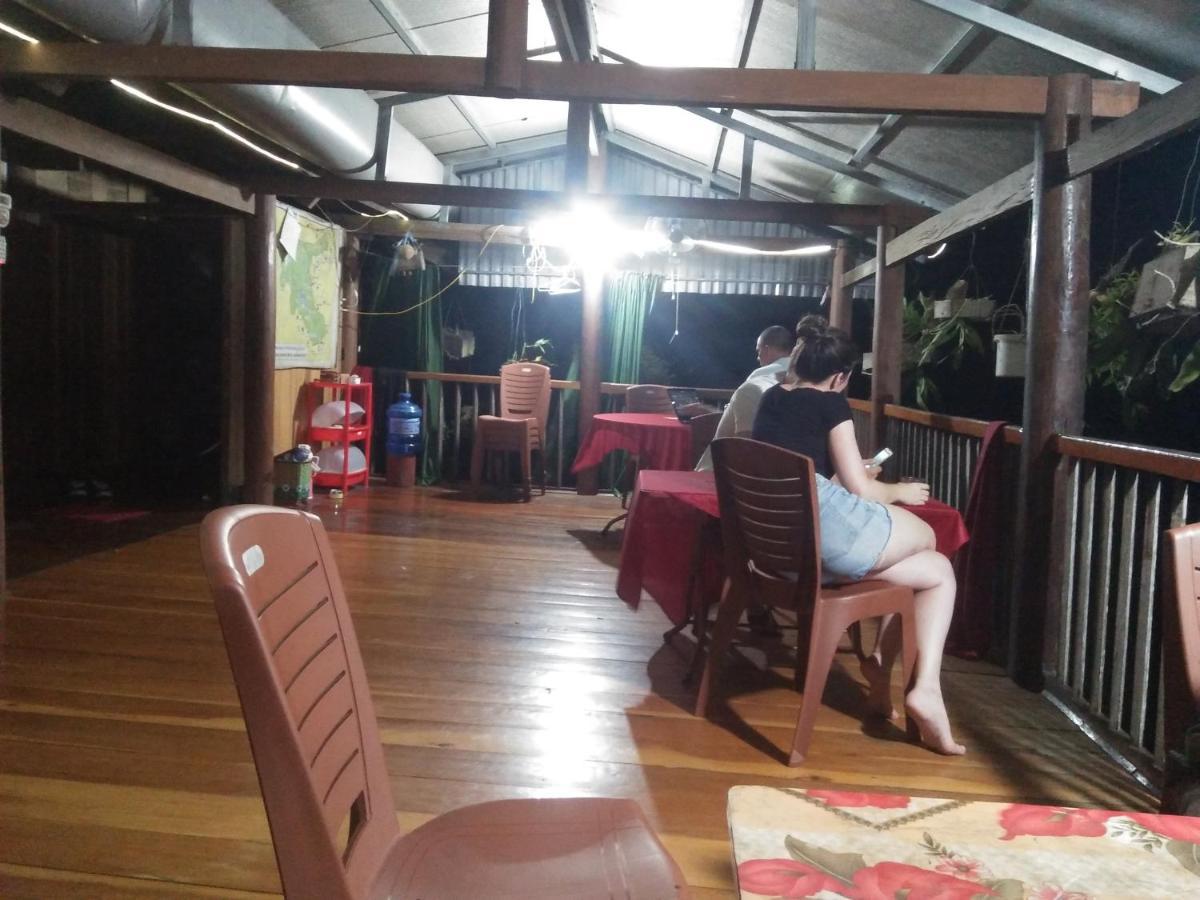 Tran Xuan Homestay Ba Be Village ภายนอก รูปภาพ